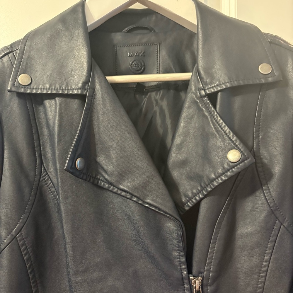 Max Studio Jacket - Picture 4 of 10